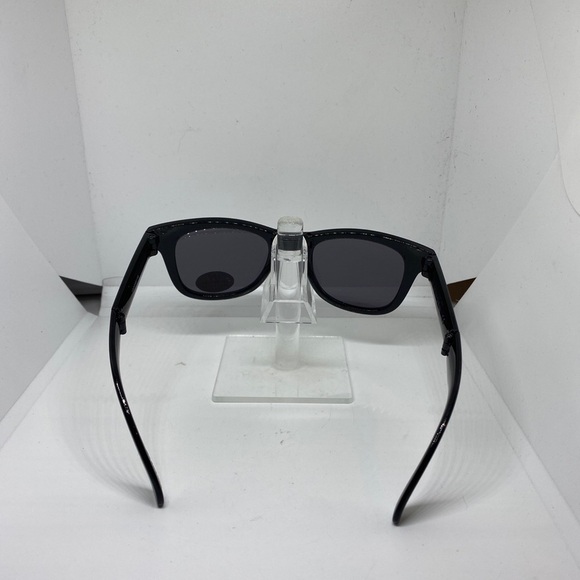 NIP Adidas Retro Style Wayfarer Black Folding Sunglasses UV Protection Eyewear - Picture 6 of 10